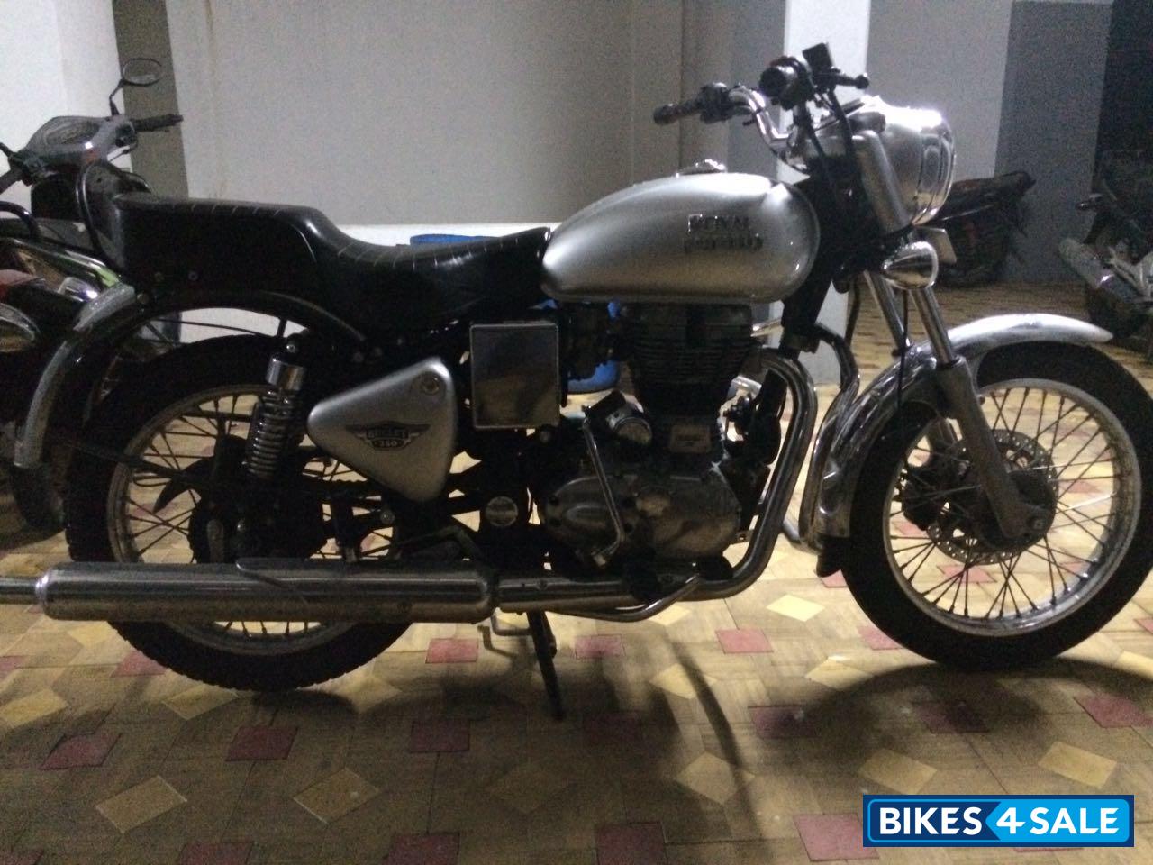 Silver Royal Enfield Bullet Electra 5S