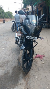 Black Bajaj Pulsar 220 DTSi