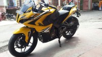 Yellow Bajaj Pulsar RS 200