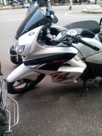 White Hero Karizma ZMR