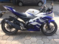 White & Blue Yamaha YZF R15 V2