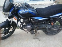 Blue/black Bajaj Platina 125 DTS-Si
