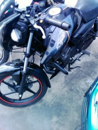 Black TVS Apache RTR 160