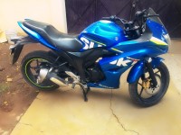 Blue Suzuki Gixxer SF