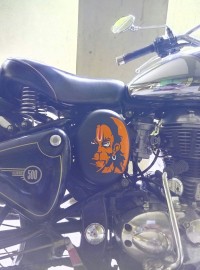 Black Royal Enfield Classic Chrome