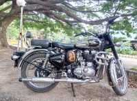 Black Royal Enfield Classic Chrome