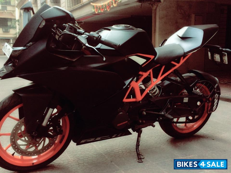 Used 2014 Model Ktm Rc 200 For Sale In Mumbai Id 137086 Black Colour