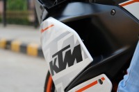 White KTM RC 390