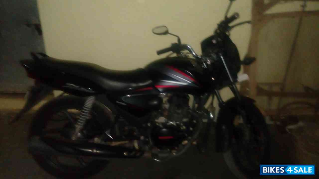 Black Honda CB Shine