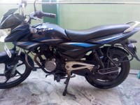 Black And Blue Bajaj XCD 135 DTS-Si