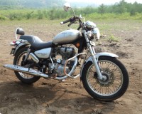 Silver Royal Enfield Thunderbird TwinSpark 350