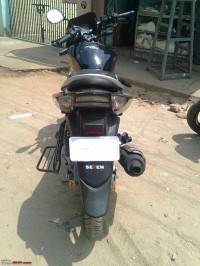 Black Suzuki GS 150R