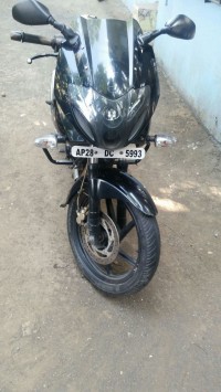 Black Bajaj Pulsar 220 DTSi