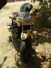 Yellow TVS Apache RTR 180