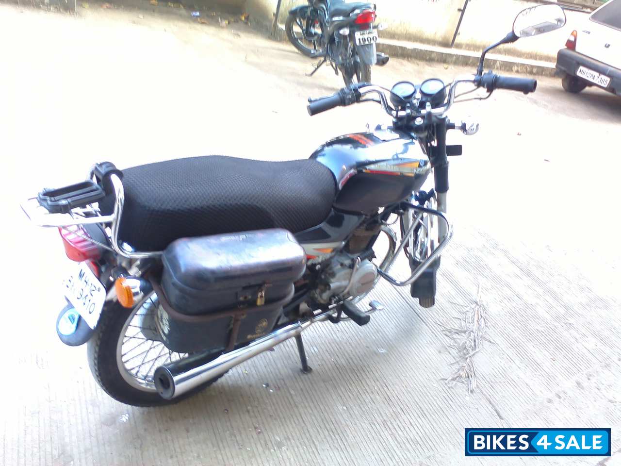 Jet Black Bajaj Boxer