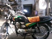 Black Bajaj Caliber 115