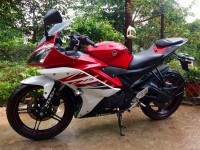 Front-red & White,back-black Yamaha YZF R15 V2