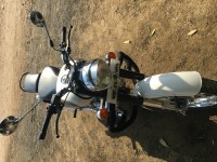 White Royal Enfield Classic 350