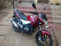 Red Bajaj Discover 125 ST