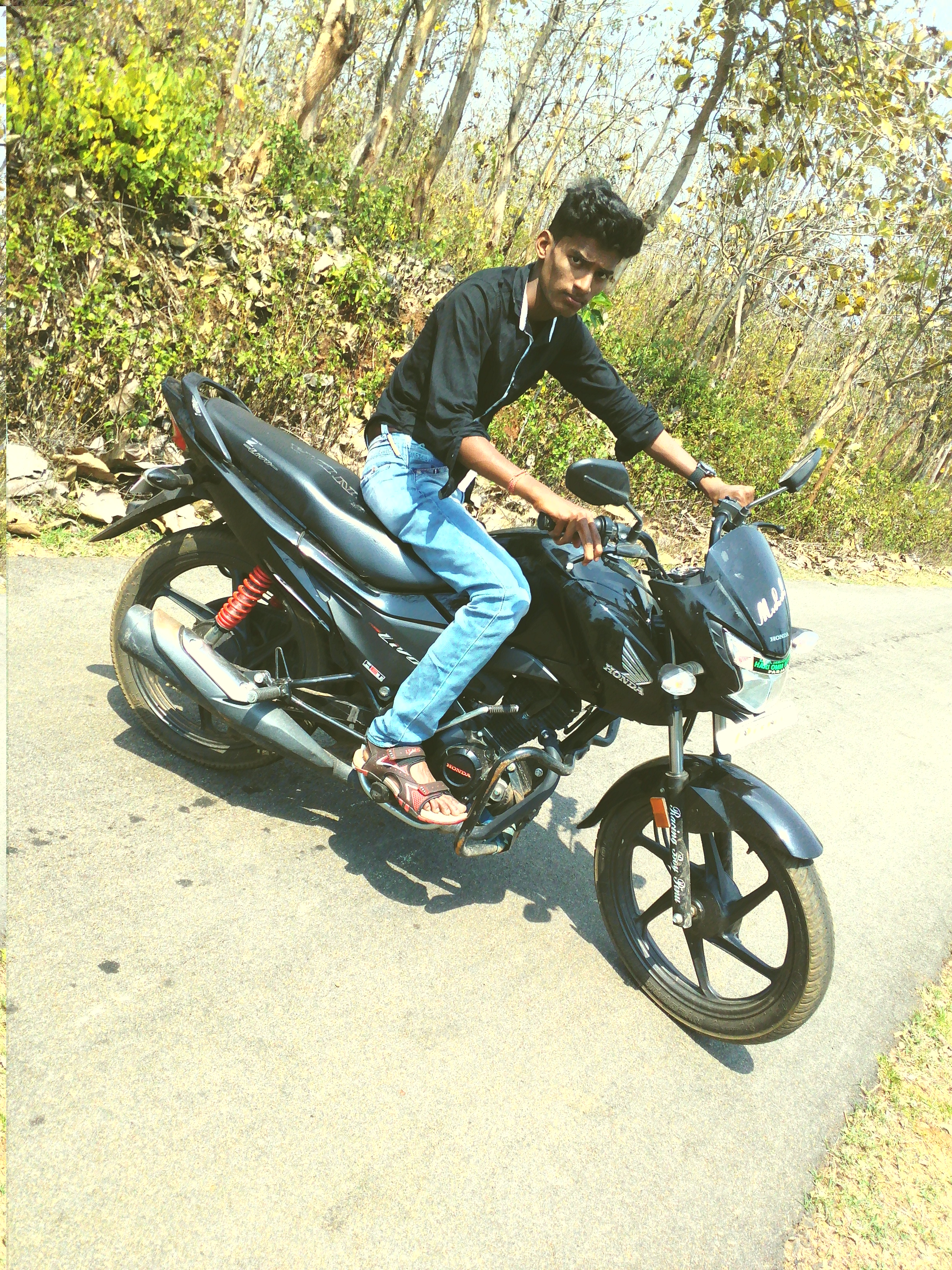 Black Honda Livo 110