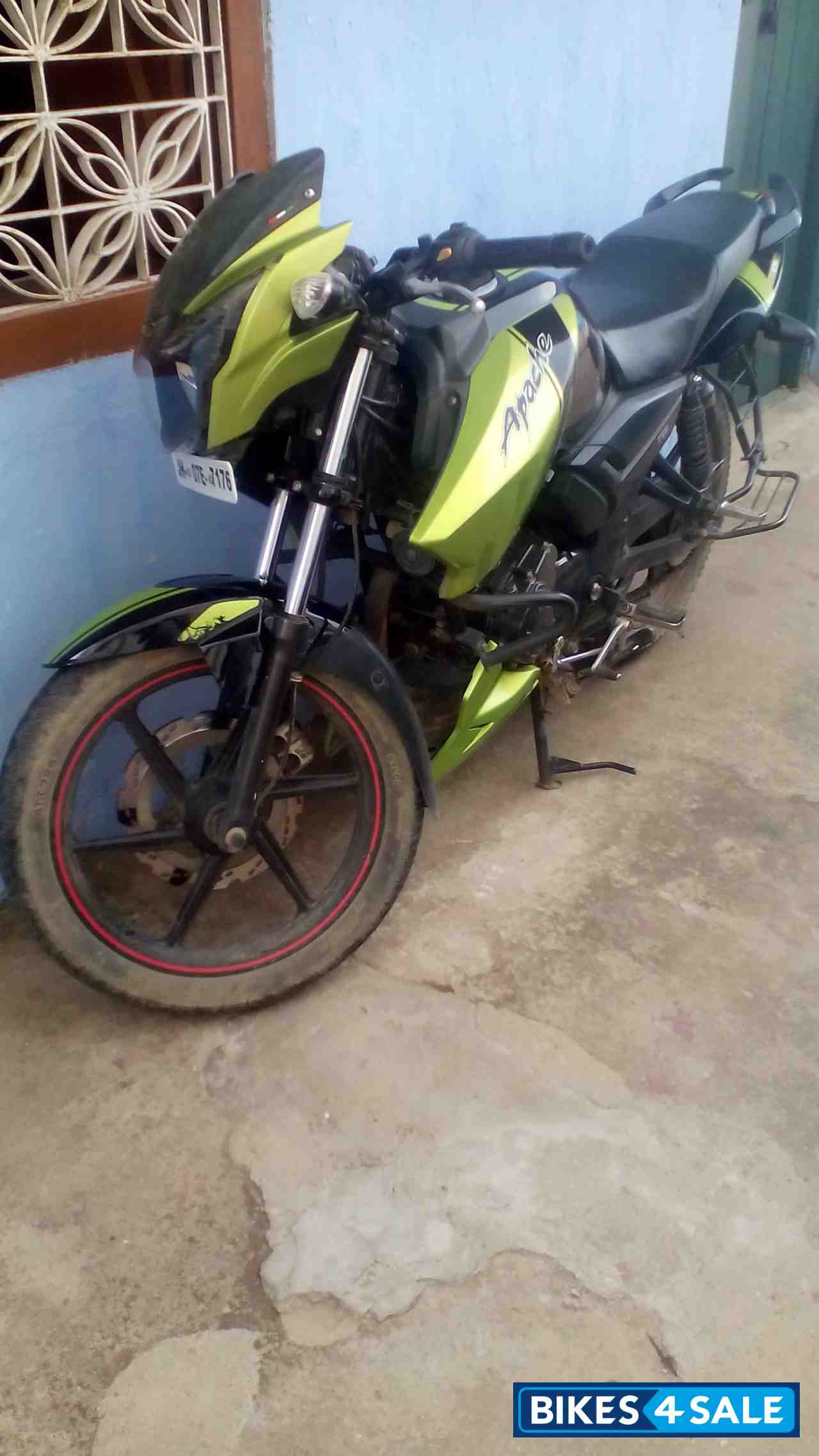 Used 13 Model Tvs Apache Rtr 160 For Sale In Gumla Id Balck Green Colour Bikes4sale