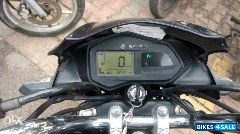 Black Bajaj XCD 125 DTS-Si Black Bajaj XCD 125 DTS-Si