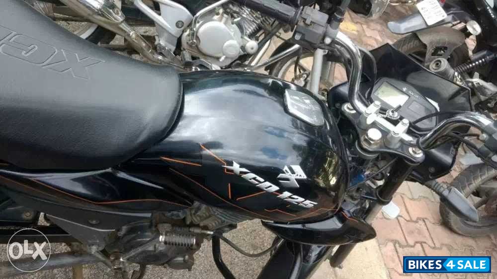 Black Bajaj XCD 125 DTS-Si Black Bajaj XCD 125 DTS-Si
