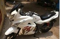 White Hero Karizma ZMR