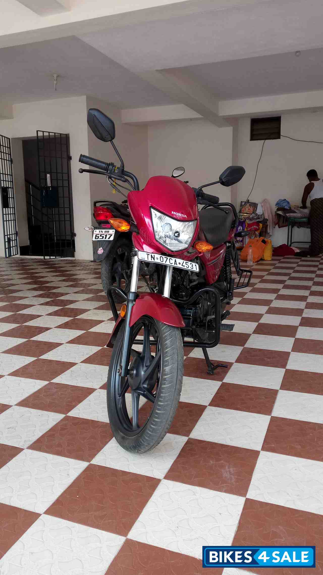Red Honda Dream Neo Red Honda Dream Neo