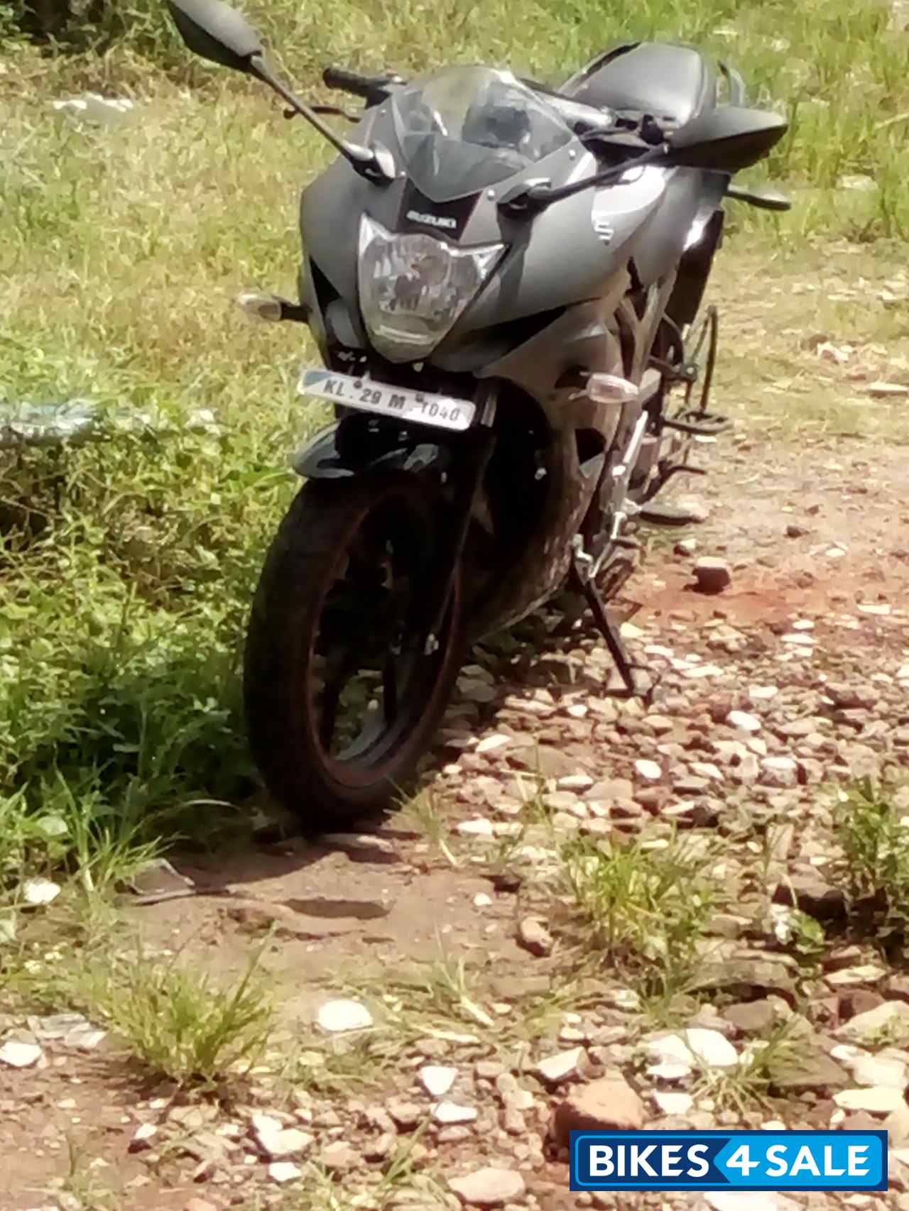 Grey And Black Suzuki Gixxer SF SP