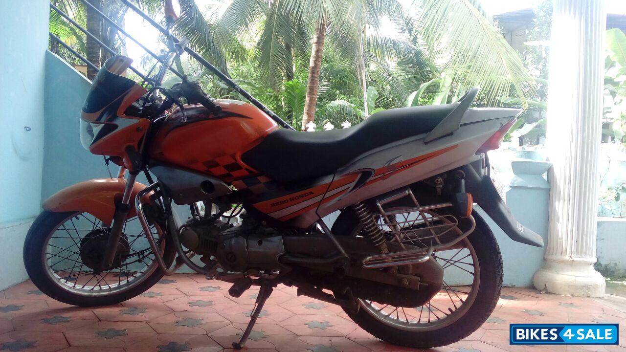 Glamour bike old model price hot sale