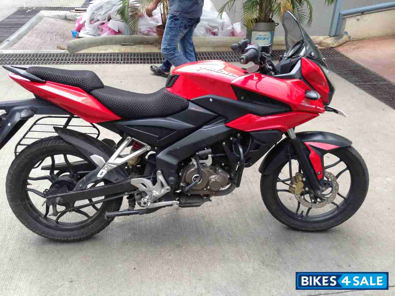 pulsar as 150 price