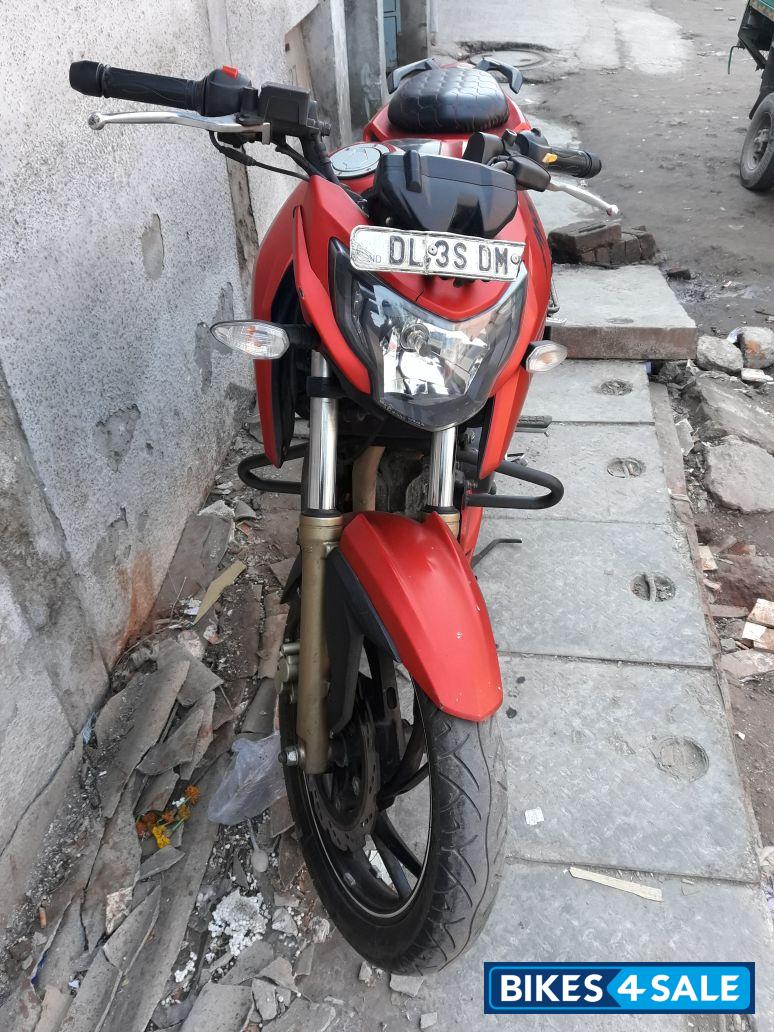Red TVS Apache RTR 200 4V Red TVS Apache RTR 200 4V
