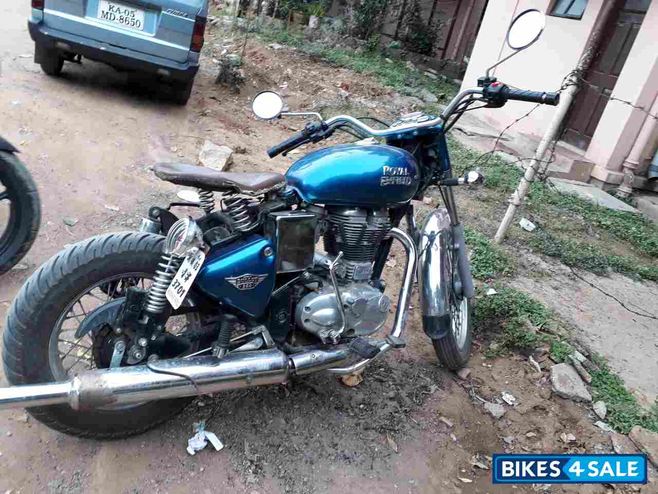 Blue Royal Enfield Bullet Electra Twinspark