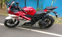 White Red Yamaha YZF R15 V2