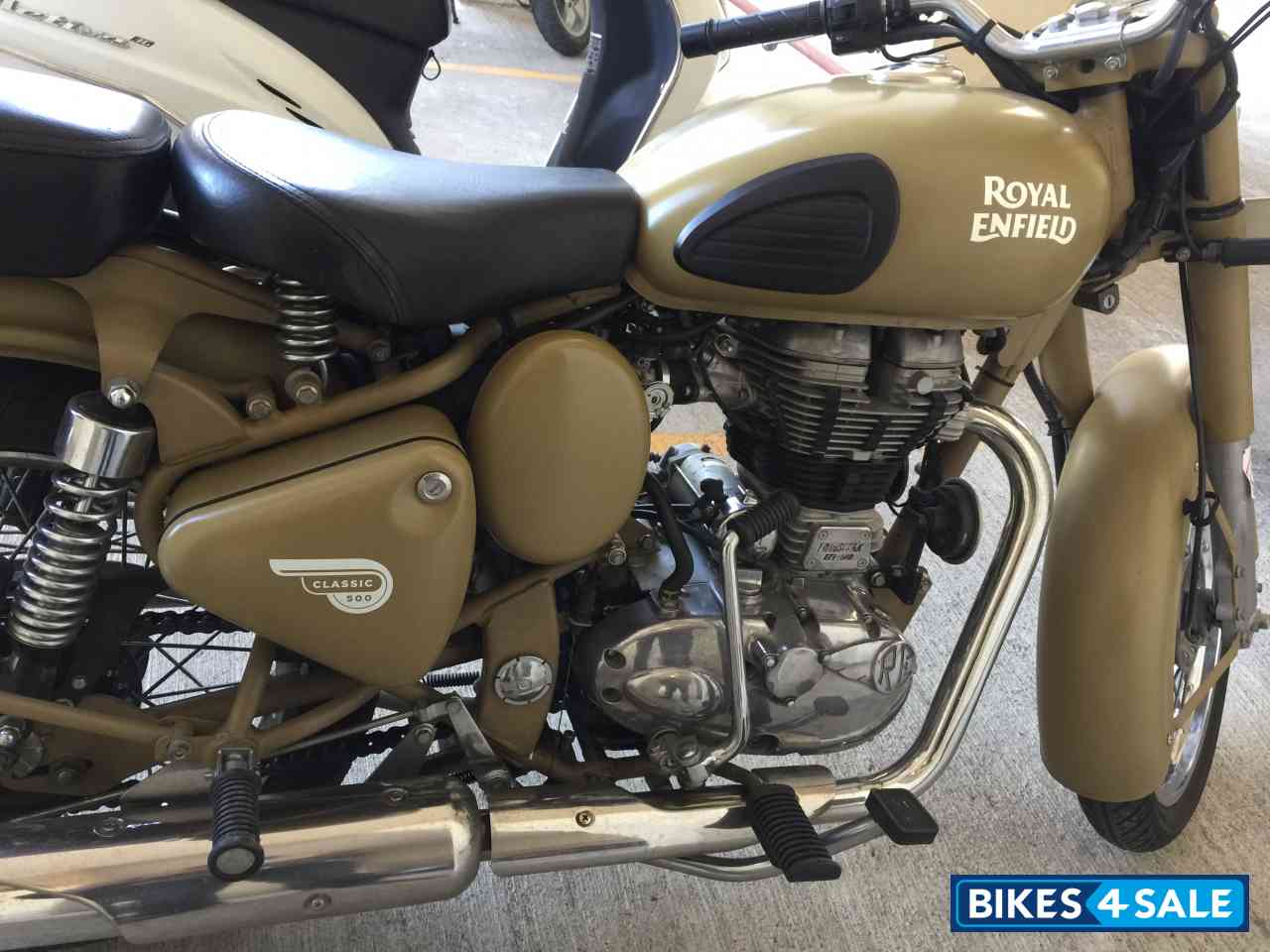 Bullet 350 classic on sale khaki colour