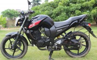 Black Yamaha FZ