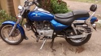 Blue Bajaj Avenger 220 DTS-i