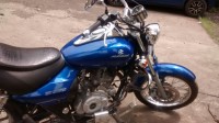 Blue Bajaj Avenger 220 DTS-i