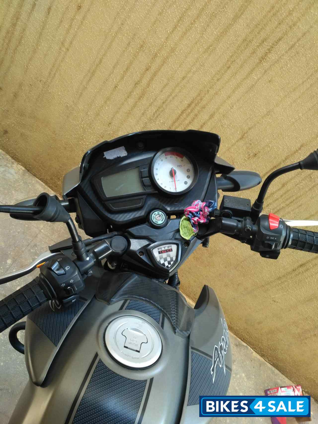 Grey TVS Apache RTR FI 160 Grey TVS Apache RTR FI 160