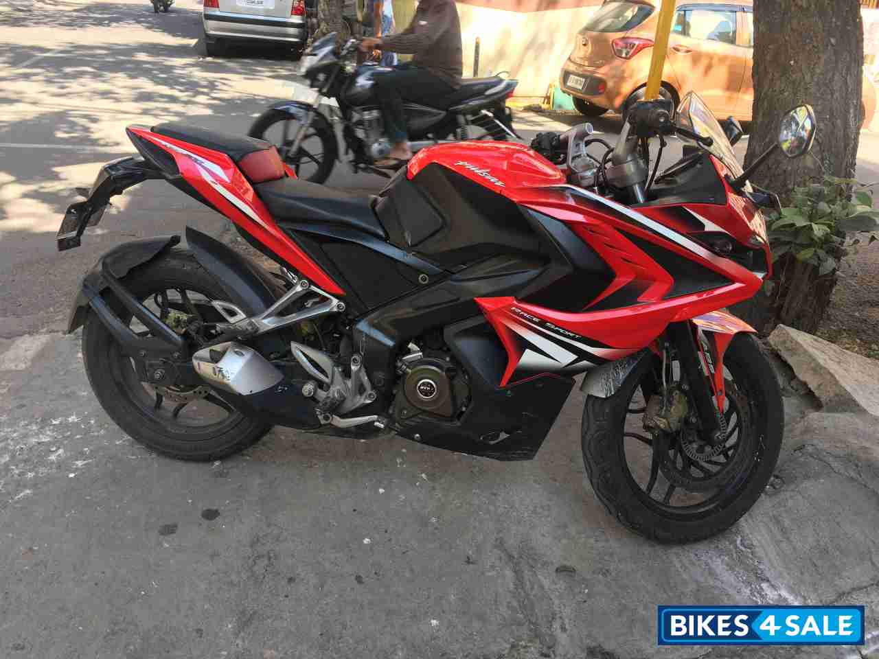 Red Bajaj Pulsar RS 200 ABS