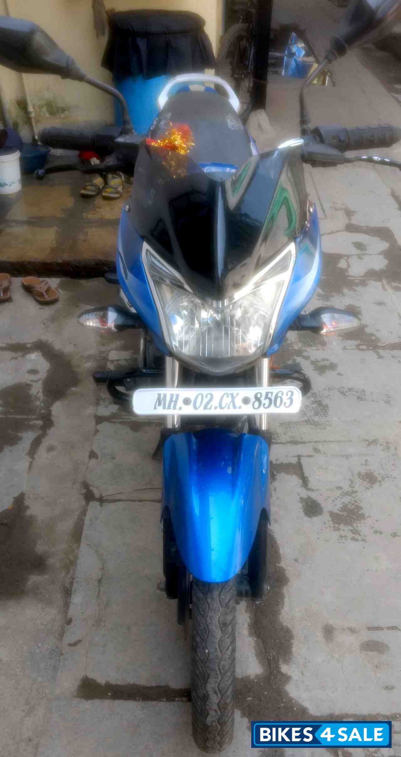 Blue Bajaj Discover 125 ST Blue Bajaj Discover 125 ST