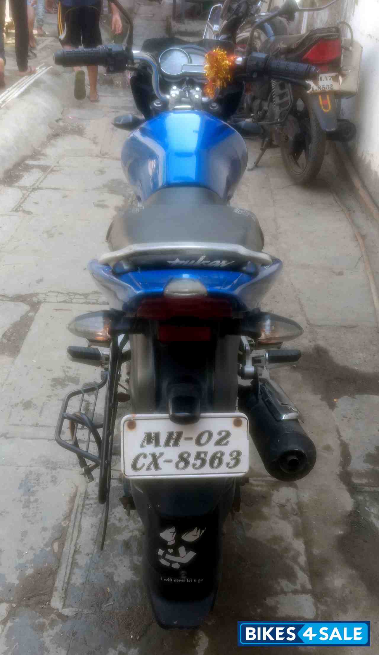 Blue Bajaj Discover 125 ST Blue Bajaj Discover 125 ST