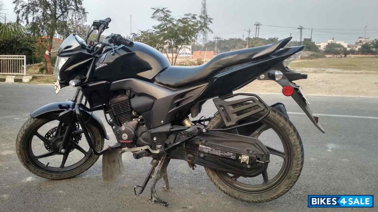 Black Honda CB Trigger