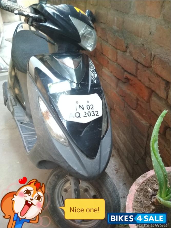 Black Mahindra Flyte