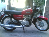 Red Yamaha Rajdoot