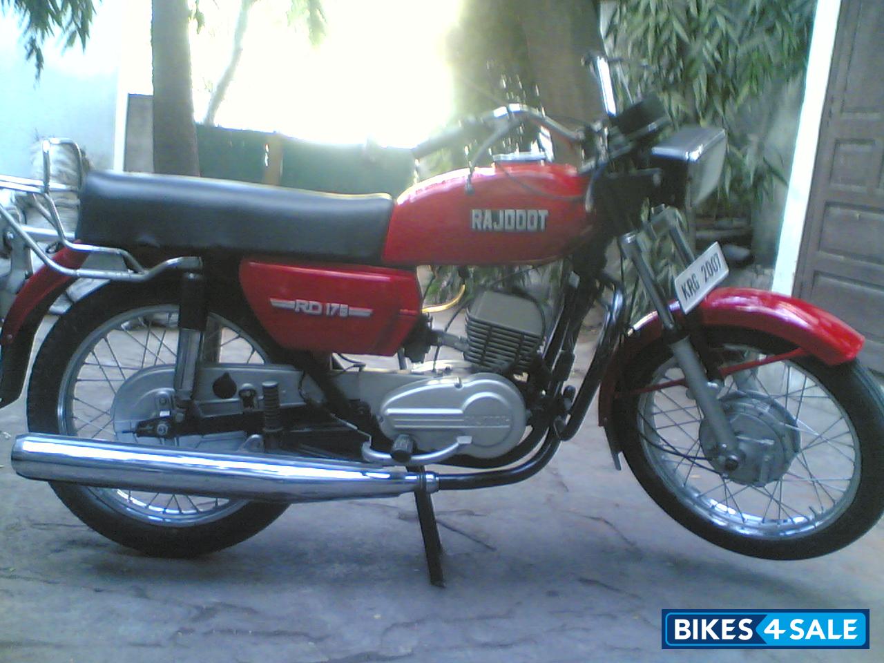 Red Yamaha Rajdoot Red Yamaha Rajdoot