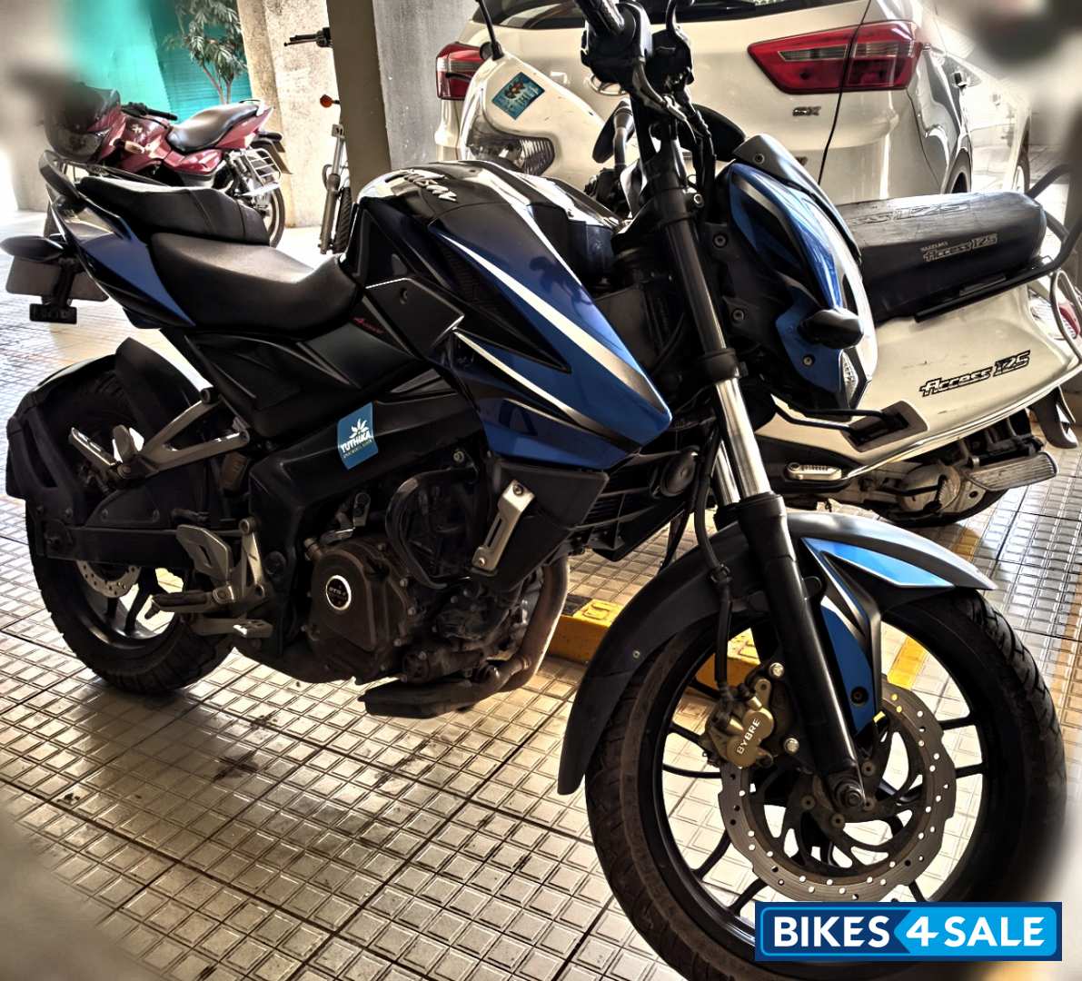 Blue & Black Bajaj Pulsar 200 NS