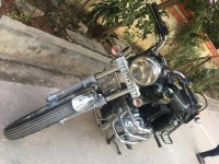 Black Royal Enfield Bullet 350 ES