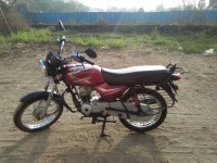 Red Bajaj CT 100B